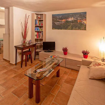 Casa In Zona Strategica Appartamento Spoleto