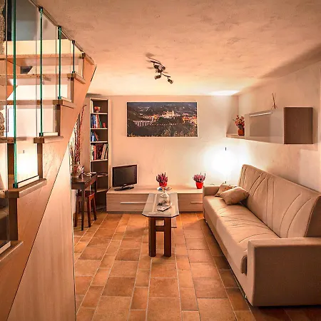 Casa In Zona Strategica